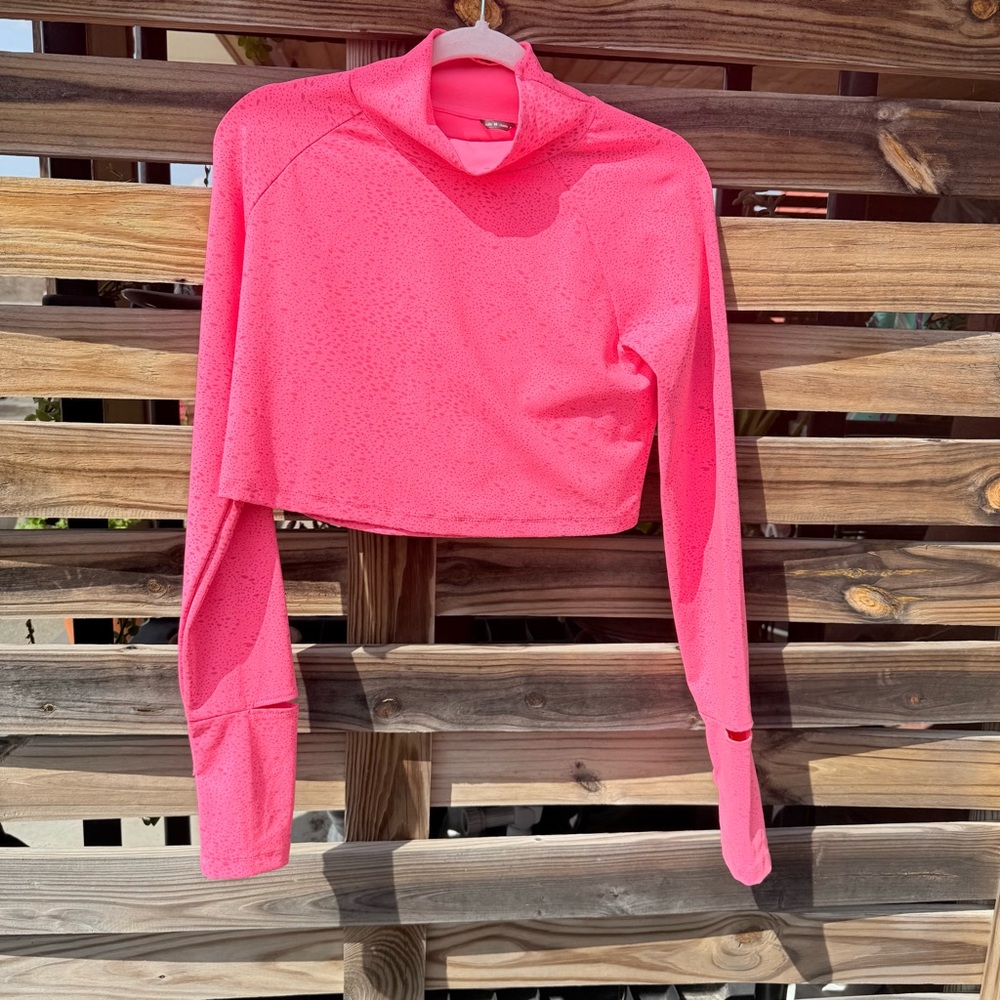 Women's Oiselle Pink Crop Top Sz medium
